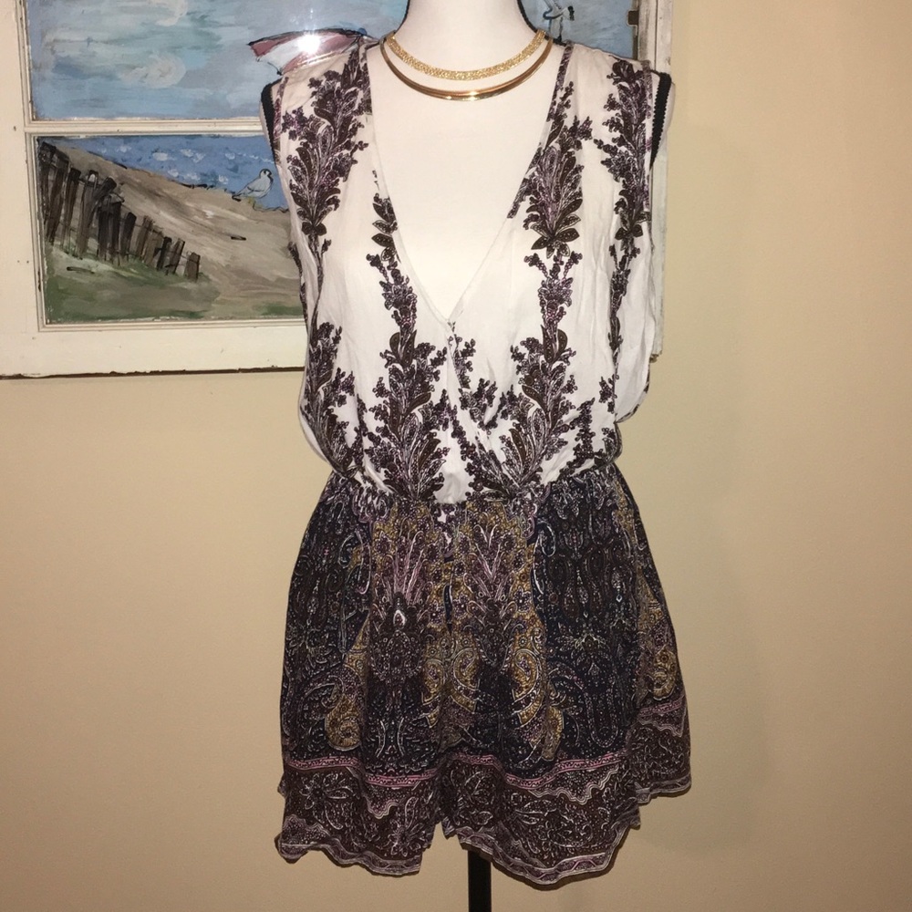 💚 SALE Surplice Wrap Printed Romper